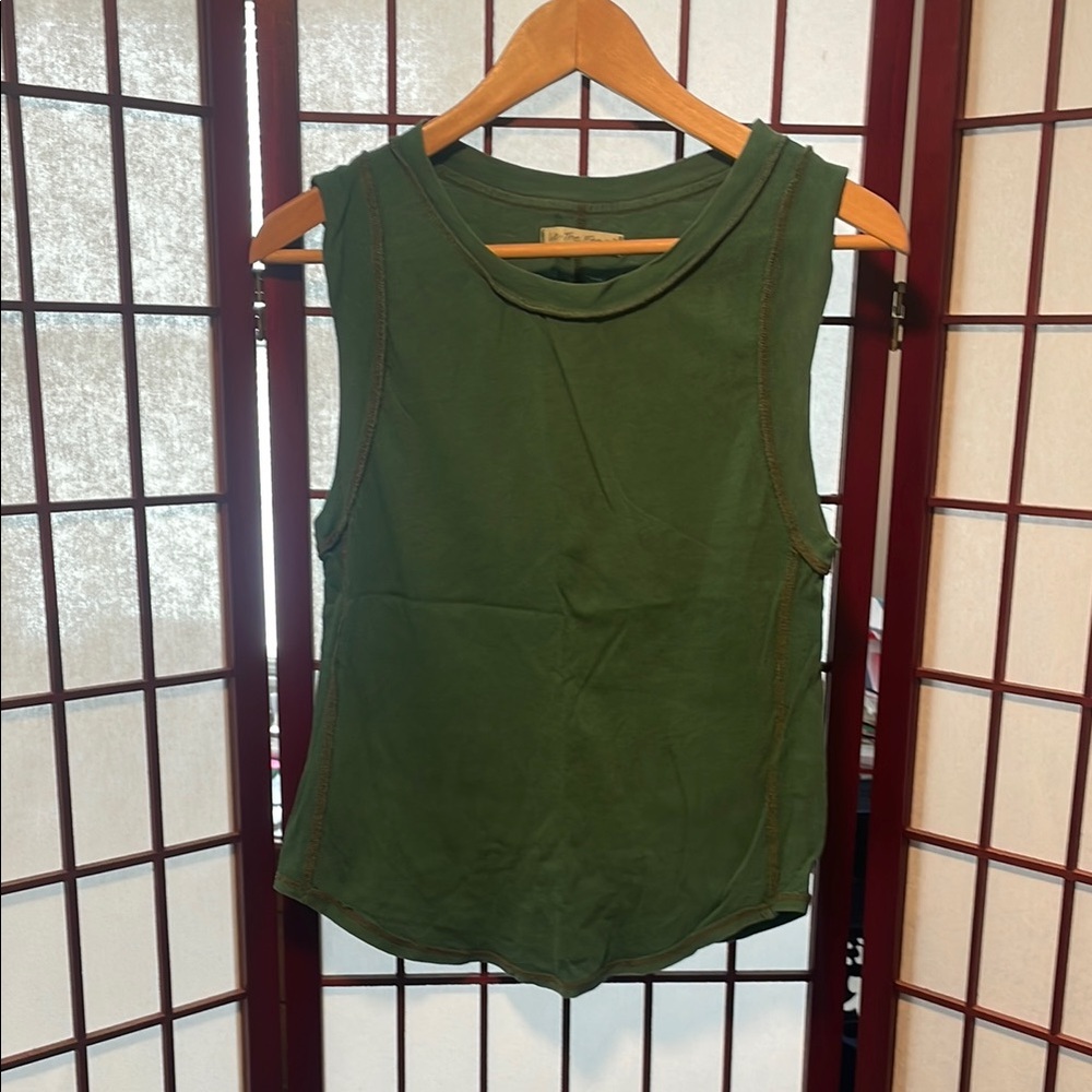 Women's Green Sleeveless Top